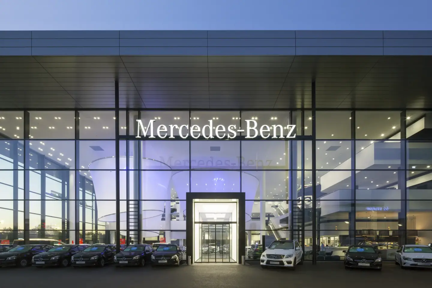 Lamellenfenster mit Isolier- und Einfachverglasung, NRWG zertifiziert Lamellenfenster mit Isolier- und Einfachverglasung, NRWG zertifiziert
