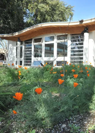 Lamellenfenster mit Isolier- und Einfachverglasung, NRWG zertifiziert Lamellenfenster mit Isolier- und Einfachverglasung, NRWG zertifiziert