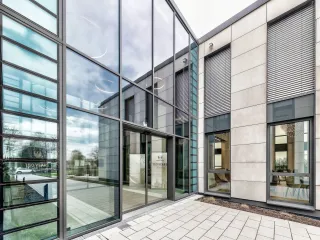 Lamellenfenster mit Isolier- und Einfachverglasung, NRWG zertifiziert Lamellenfenster mit Isolier- und Einfachverglasung, NRWG zertifiziert