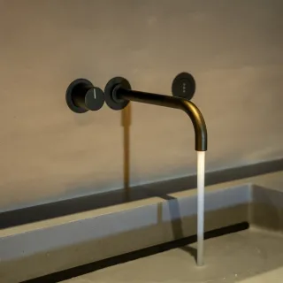 Berührungslose Armaturen und Ausstattungsprodukte von VOLA Berührungslose Armaturen und Ausstattungsprodukte von VOLA