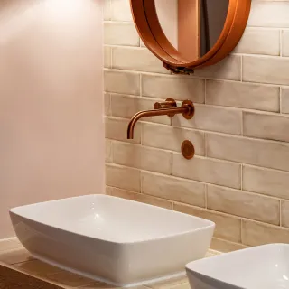 Berührungslose Armaturen und Ausstattungsprodukte von VOLA Berührungslose Armaturen und Ausstattungsprodukte von VOLA