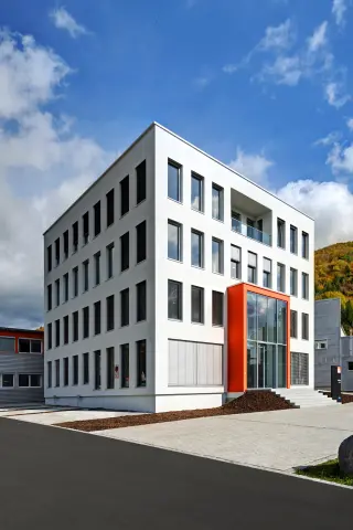 Stahl-Leichtbau mit Knauf Stahl-Leichtbau mit Knauf