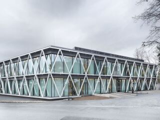 Ein Fassadensystem, vielfältige Architektur