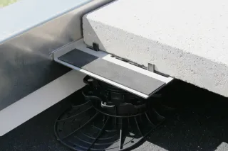 Geh- und Fahrbeläge auf Dächern Geh- und Fahrbeläge auf Dächern