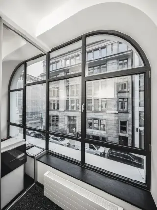Wärme- und Hochwärmegedämmte Stahl-Fensterprofile Wärme- und Hochwärmegedämmte Stahl-Fensterprofile