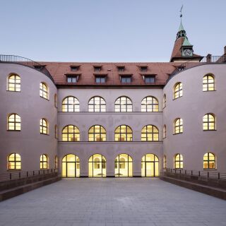 WORK - Wärmegedämmte Stahl-Fensterprofile Janisol