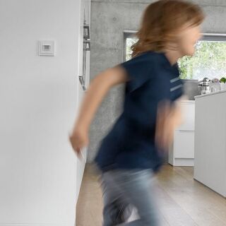 Bewegungsmelder und Präsenzmelder von Busch-Jaeger