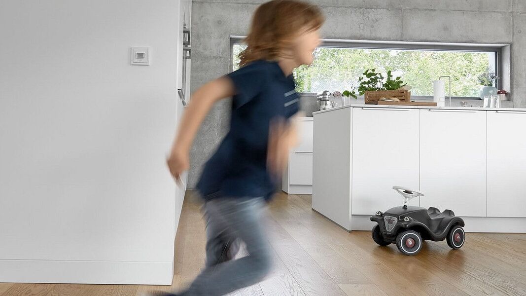 Bewegungsmelder und Präsenzmelder von Busch-Jaeger