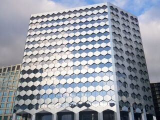 Bestand statt Neubau: Aluminium macht Gebäude fit für morgen