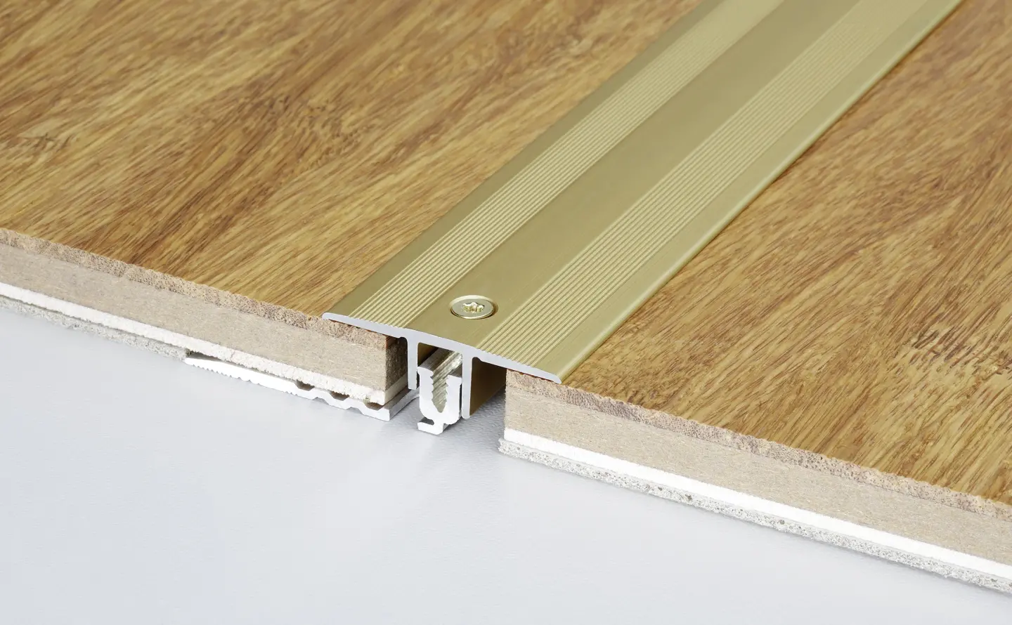 Fußbodenprofilsysteme für Parkett, Laminat, LVT-Designbeläge und Teppich Fußbodenprofilsysteme für Parkett, Laminat, LVT-Designbeläge und Teppich