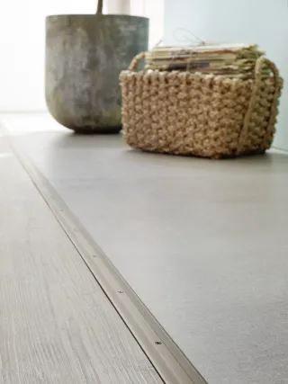Fußbodenprofilsysteme für Parkett, Laminat, LVT-Designbeläge und Teppich Fußbodenprofilsysteme für Parkett, Laminat, LVT-Designbeläge und Teppich