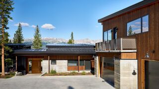 Pika-Pika - karbonisiertes Holz für Fassadenverkleidungen und Innenausbau Pika-Pika - karbonisiertes Holz für Fassadenverkleidungen und Innenausbau