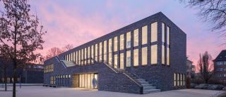 Klassenhaus für die Gelehrtenschule des Johanneums - © Heiner LEISKA Klassenhaus für die Gelehrtenschule des Johanneums - © Heiner LEISKA