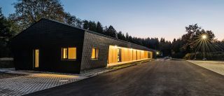 Funktionsgebäude Standortschießanlage Landstetten - © Juergen Krall, http://www.krall-photographie.de Funktionsgebäude Standortschießanlage Landstetten - © Juergen Krall, http://www.krall-photographie.de