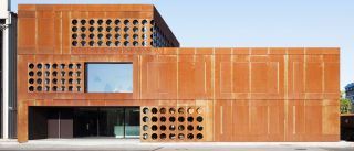 Büro- und Betriebsgebäude Lesch - © Stefan Meyer, Berlin / Nürnberg Büro- und Betriebsgebäude Lesch - © Stefan Meyer, Berlin / Nürnberg