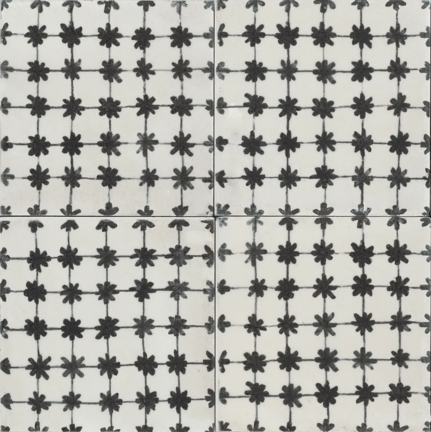 Crogiolo Memoria - Wand- und Bodenfliesen mit halbmatter u.glänzender Oberfläche Crogiolo Memoria - Wand- und Bodenfliesen mit halbmatter u.glänzender Oberfläche