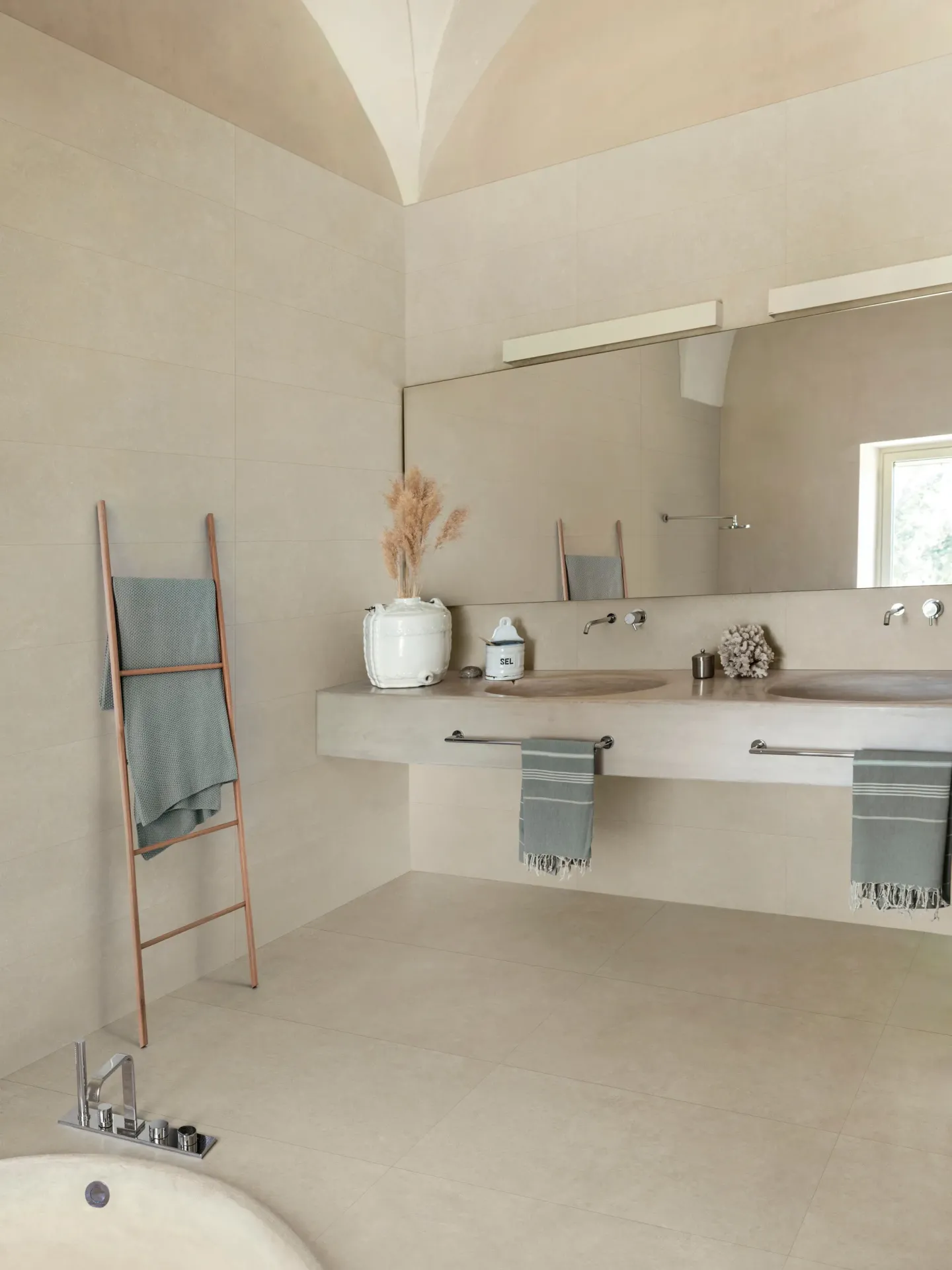 Room – Wand und Bodenfliesen in Steinoptik Room – Wand und Bodenfliesen in Steinoptik