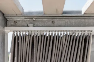Objekt-Vorhangschienen-Systeme für Innen- und Außenbereiche Objekt-Vorhangschienen-Systeme für Innen- und Außenbereiche