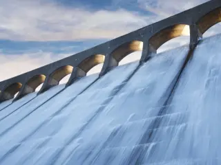Betoninstandsetzungs- und Schutzsysteme für den Wasserbau Betoninstandsetzungs- und Schutzsysteme für den Wasserbau