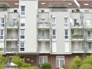Betoninstandsetzungs- und Schutzsysteme für den Wohnungs- und Verwaltungsbau Betoninstandsetzungs- und Schutzsysteme für den Wohnungs- und Verwaltungsbau