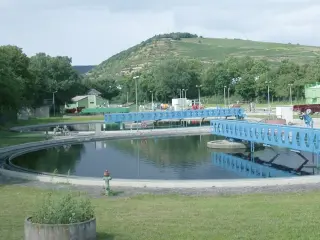 Betoninstandsetzungs- und Schutzsysteme für den Abwasserbau Betoninstandsetzungs- und Schutzsysteme für den Abwasserbau
