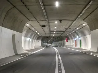 Betoninstandsetzungs- und Schutzsysteme für den Verkehrsbau Betoninstandsetzungs- und Schutzsysteme für den Verkehrsbau
