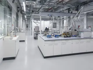 Betoninstandsetzungs- und Schutzsysteme für den Industriebau Betoninstandsetzungs- und Schutzsysteme für den Industriebau