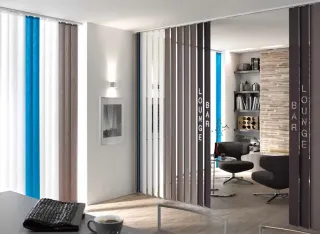 Lamellenvorhänge für den innenliegenden Sonnenschutz Lamellenvorhänge für den innenliegenden Sonnenschutz