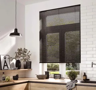 Jalousien für den innenliegenden Sonnenschutz Jalousien für den innenliegenden Sonnenschutz