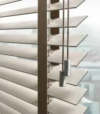 Jalousien für den innenliegenden Sonnenschutz Jalousien für den innenliegenden Sonnenschutz