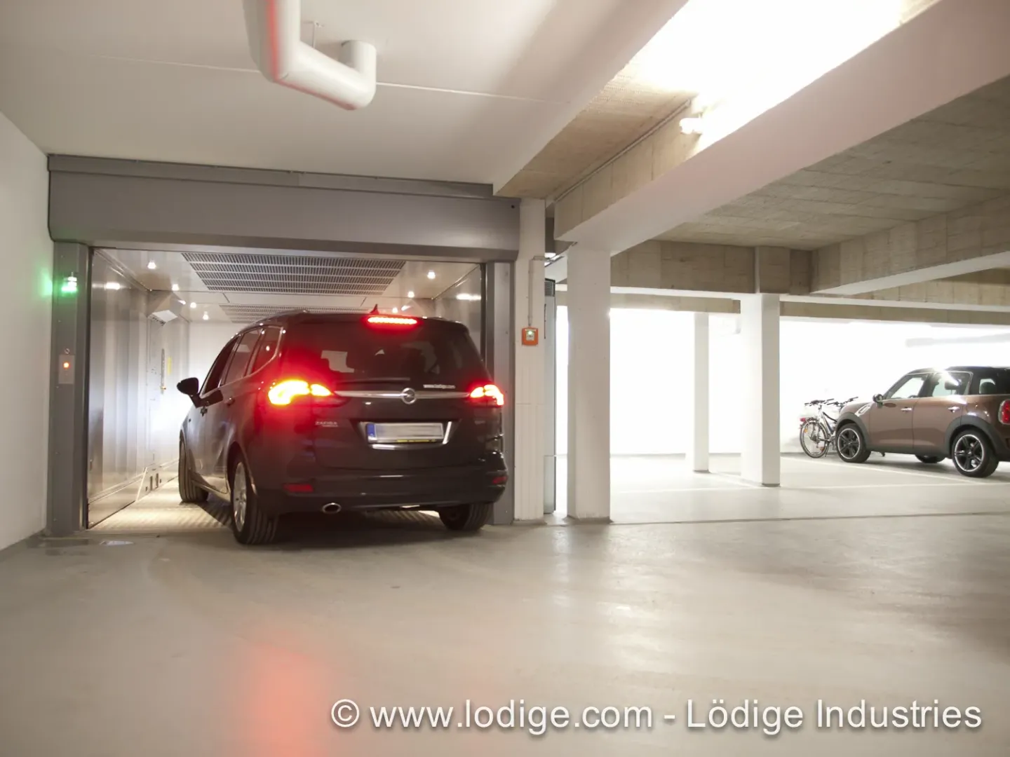 Lödige Autoaufzüge TRAFFICO®, CARRICO® und PEGASOS® Lödige Autoaufzüge TRAFFICO®, CARRICO® und PEGASOS®