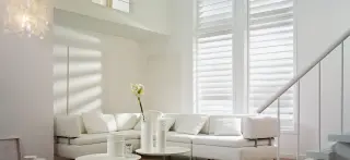 Glattvlies-Tapeten in natürlicher, glatter Papier-Optik Glattvlies-Tapeten in natürlicher, glatter Papier-Optik