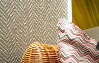 Struktur- und Vliestapeten - diffusionsoffen und feuchtigkeitsregulierend Struktur- und Vliestapeten - diffusionsoffen und feuchtigkeitsregulierend