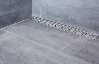 Duschrinnen und Punktentwässerungen Duschrinnen und Punktentwässerungen