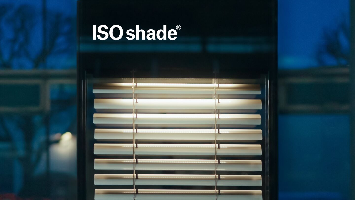 Fassadenelemente aus Glas mit Sonnenschutz