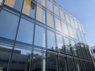 ISOshade® Fassadenelement mit integriertem Sonnenschutz seele - ISOshade® Fassadenelement mit integriertem Sonnenschutz