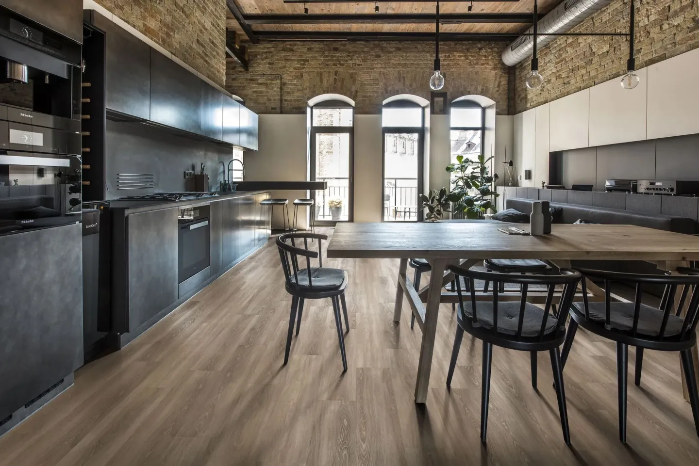 Kährs Luxury Tiles Dry Back, Designplanken zum Verkleben Kährs Luxury Tiles Dry Back, Designplanken zum Verkleben