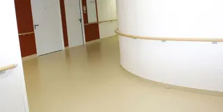 Handläufe, Wandschutzbeläge, Türschutzbeläge und Kantenschutzprofile Handläufe, Wandschutzbeläge, Türschutzbeläge und Kantenschutzprofile