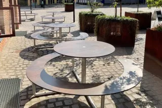 Witterungsbeständige Max Compact Exterior Platten von Fundermax Witterungsbeständige Max Compact Exterior Platten von Fundermax