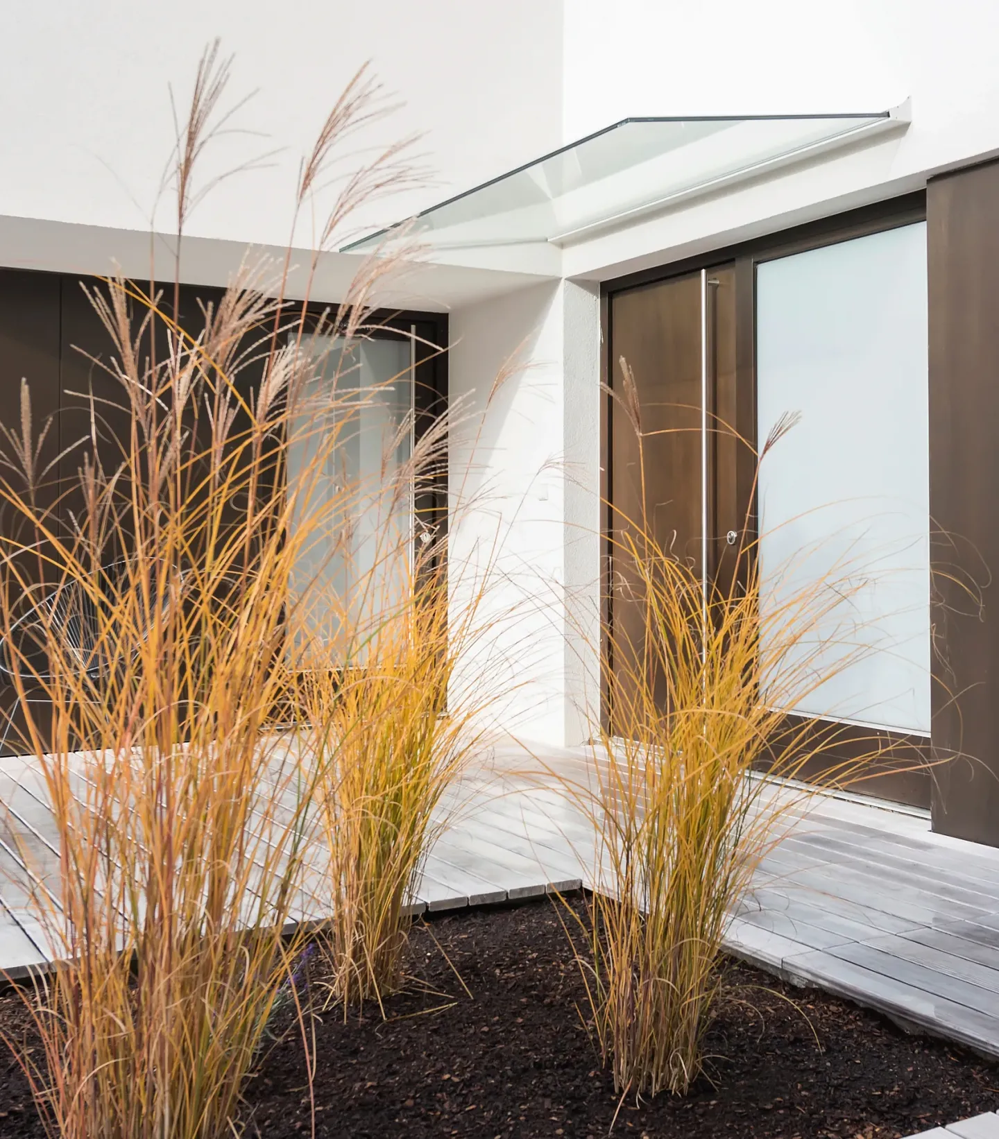 CANOPY Vordachsysteme aus Glas CANOPY Vordachsysteme aus Glas