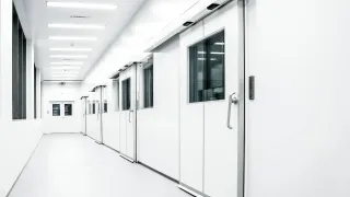 Automatische Schiebetüren und Rundschiebetüren Automatische Schiebetüren und Rundschiebetüren