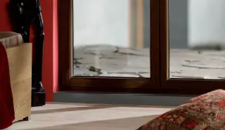 Farbige Fenster mit verschiedenen Oberflächen Farbige Fenster mit verschiedenen Oberflächen