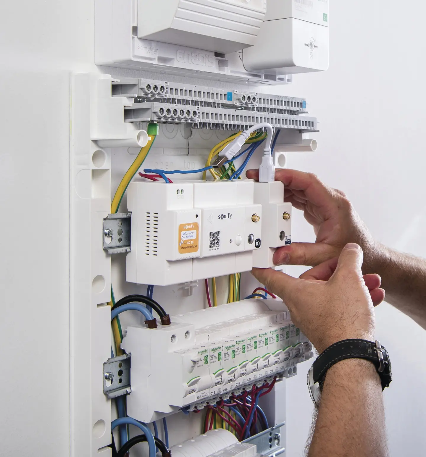 Funkgesteuertes Smart Home System: Somfy TaHoma® Funkgesteuertes Smart Home System: Somfy TaHoma®
