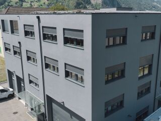 Ein Sonnenschutzsystem, das mit dem Gebäude wächst