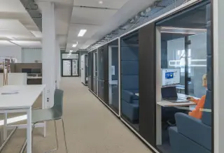 Modulares Bauen für Arbeit: Büro- und Verwaltungsgebäude Modulares Bauen für Arbeit: Büro- und Verwaltungsgebäude
