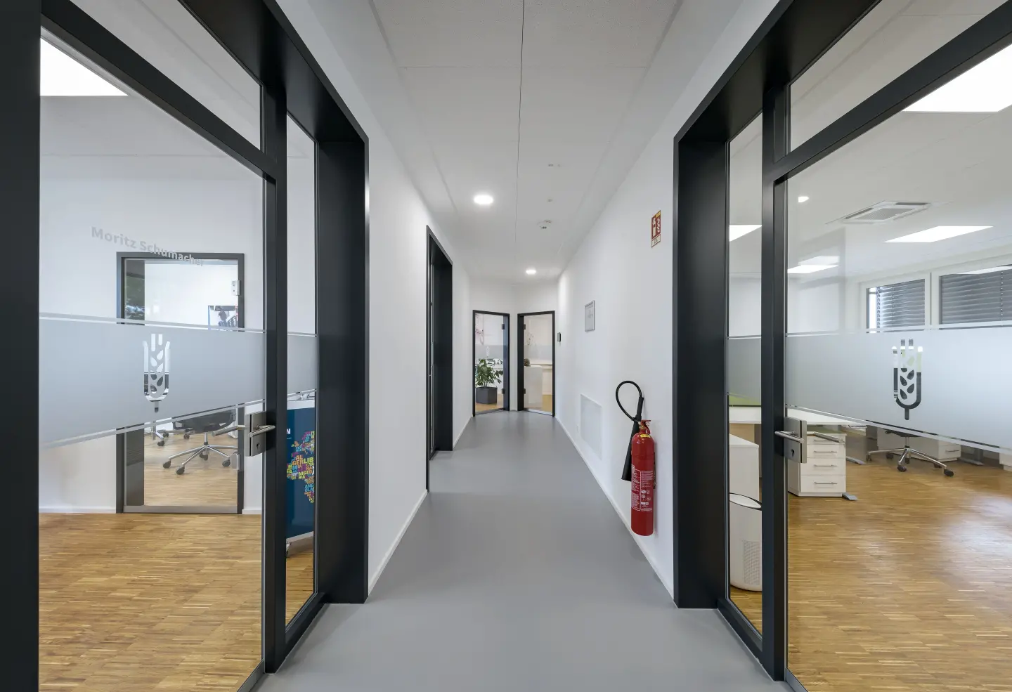 Modulares Bauen für Arbeit: Büro- und Verwaltungsgebäude Modulares Bauen für Arbeit: Büro- und Verwaltungsgebäude