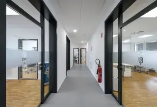 Modulares Bauen für Arbeit: Büro- und Verwaltungsgebäude Modulares Bauen für Arbeit: Büro- und Verwaltungsgebäude