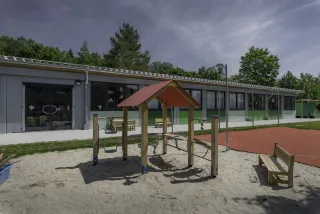 Mobile Raumsysteme für Bildung: Kitas und Schulen Mobile Raumsysteme für Bildung: Kitas und Schulen