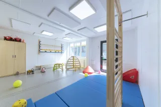Mobile Raumsysteme für Bildung: Kitas und Schulen Mobile Raumsysteme für Bildung: Kitas und Schulen