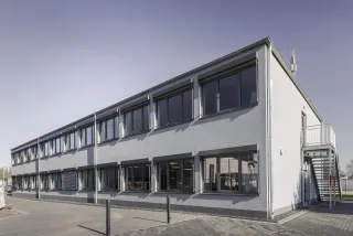 Mobile Raumsysteme für Arbeit: Büro- und Sozialgebäude Mobile Raumsysteme für Arbeit: Büro- und Sozialgebäude